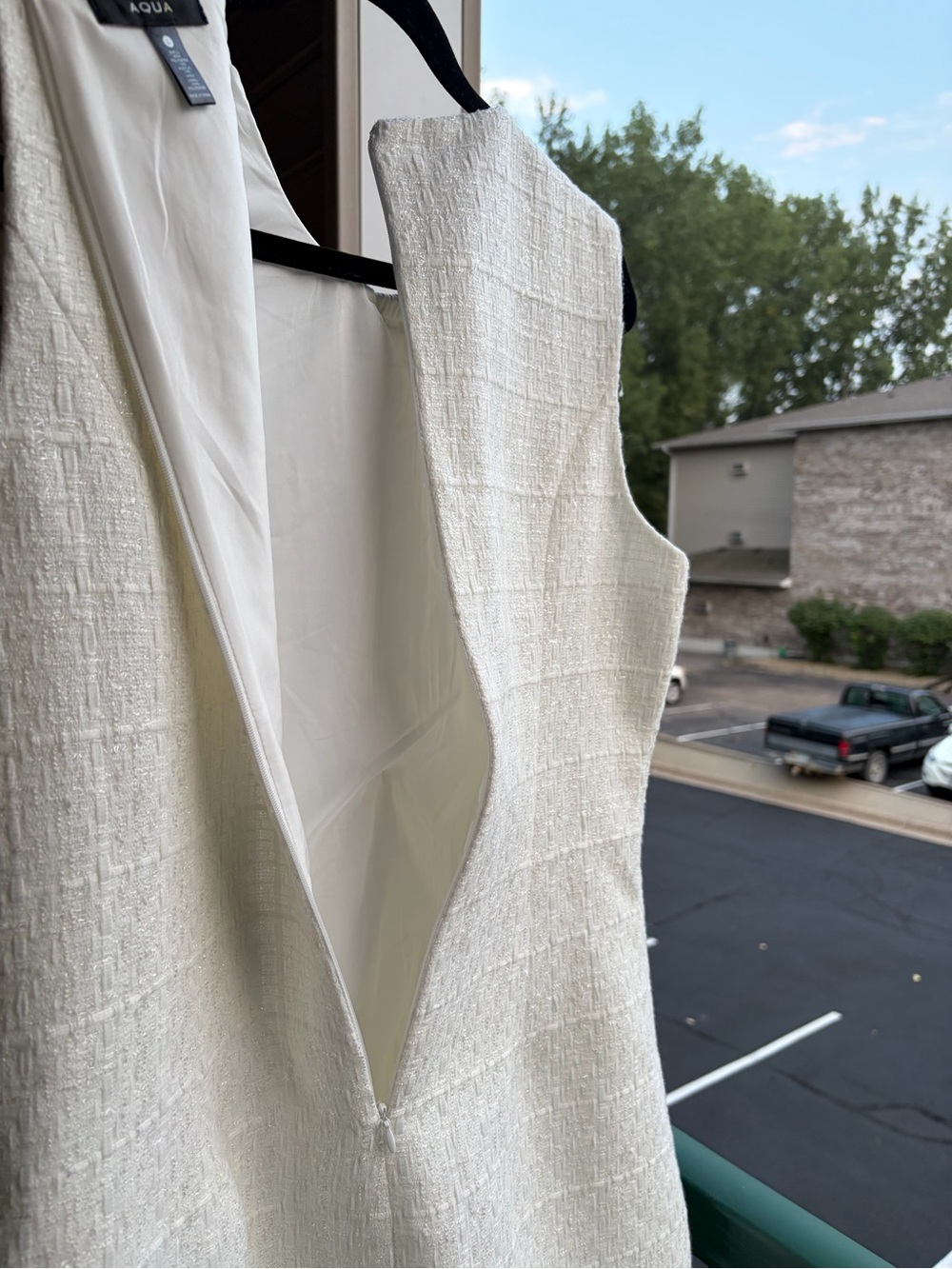 🆕🥥AQUA NWT White Tweed Mini Shift Dress Pearl Gold Buttons Pockets Size L Office - Picture 11 of 17